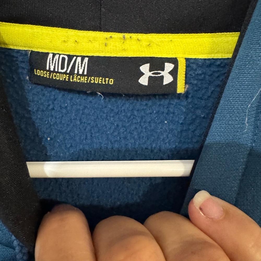 Under Armour Men's Teal Hoodie with Gold Emblem. Size M. - Picture 5 of 6